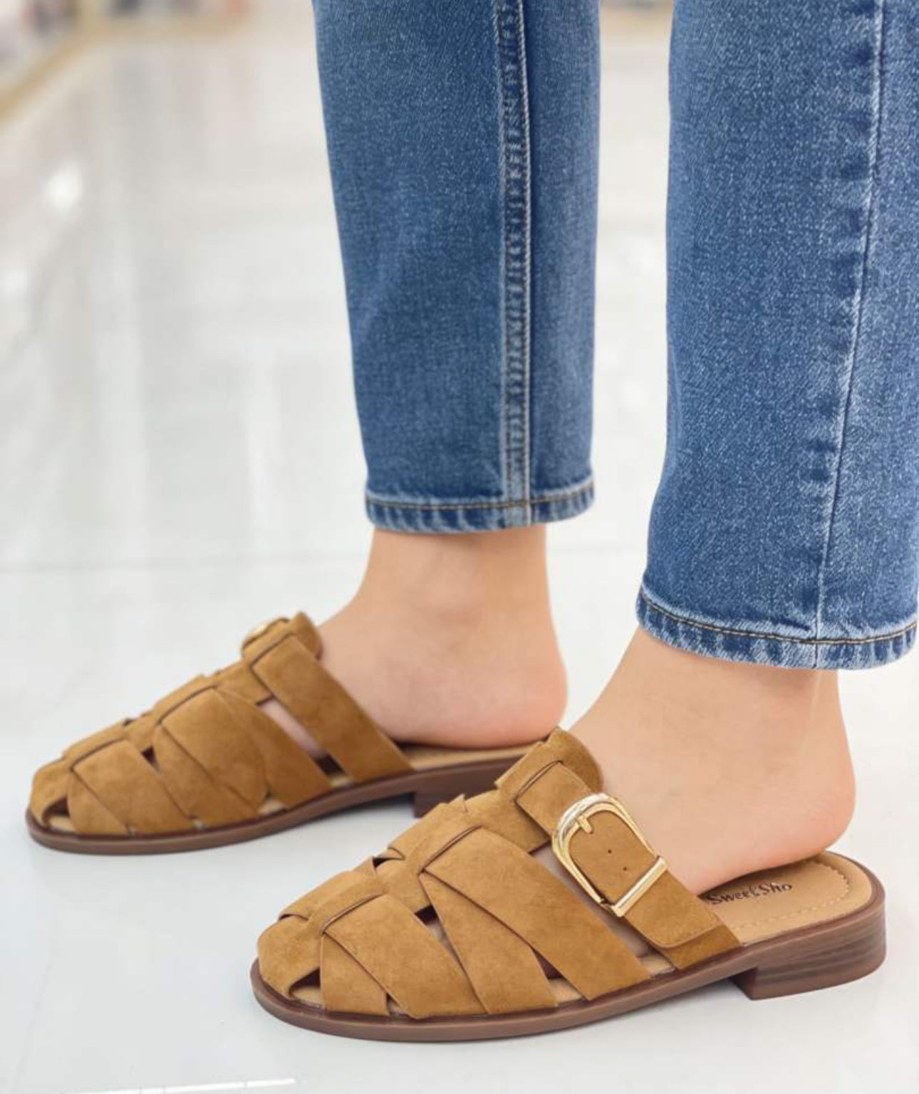 Slipper Camel