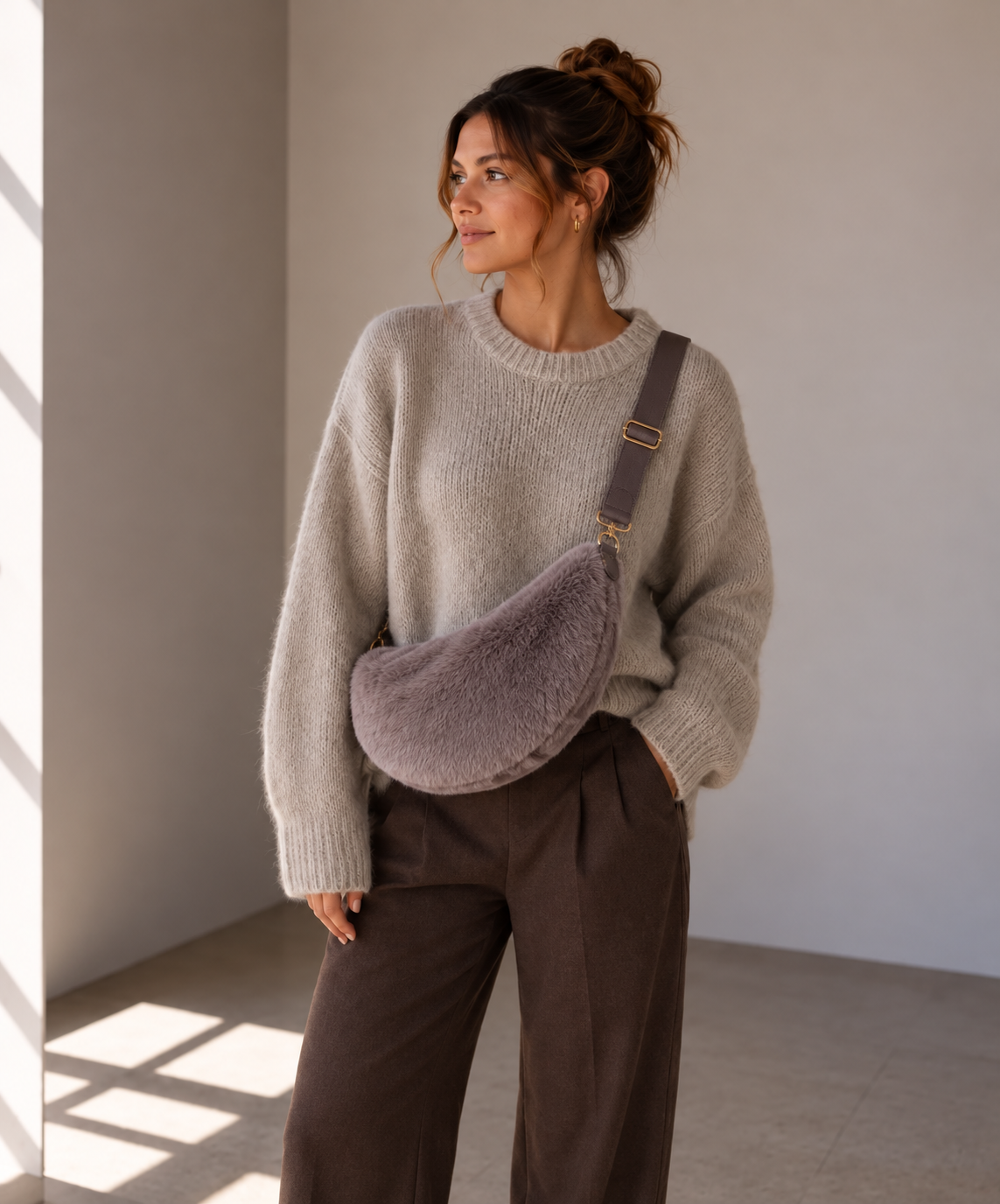 Crossbody-Bag Fluffy – Taupe