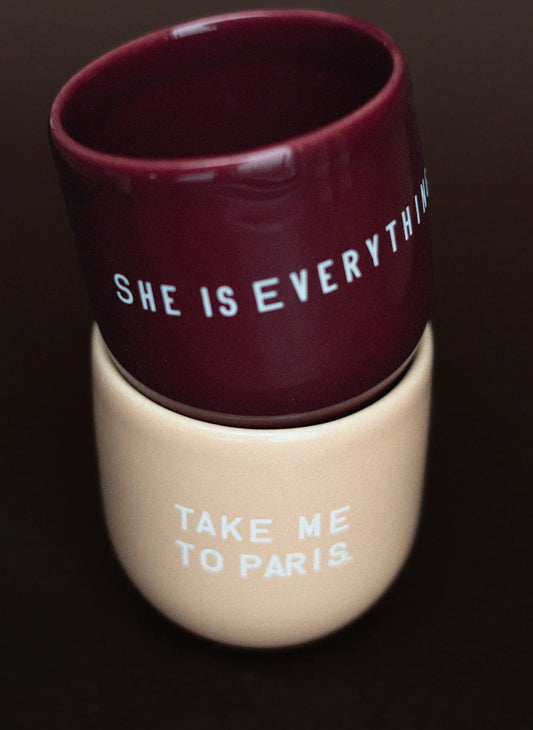 Tasse Burgunder SHE IS EVERYTHING