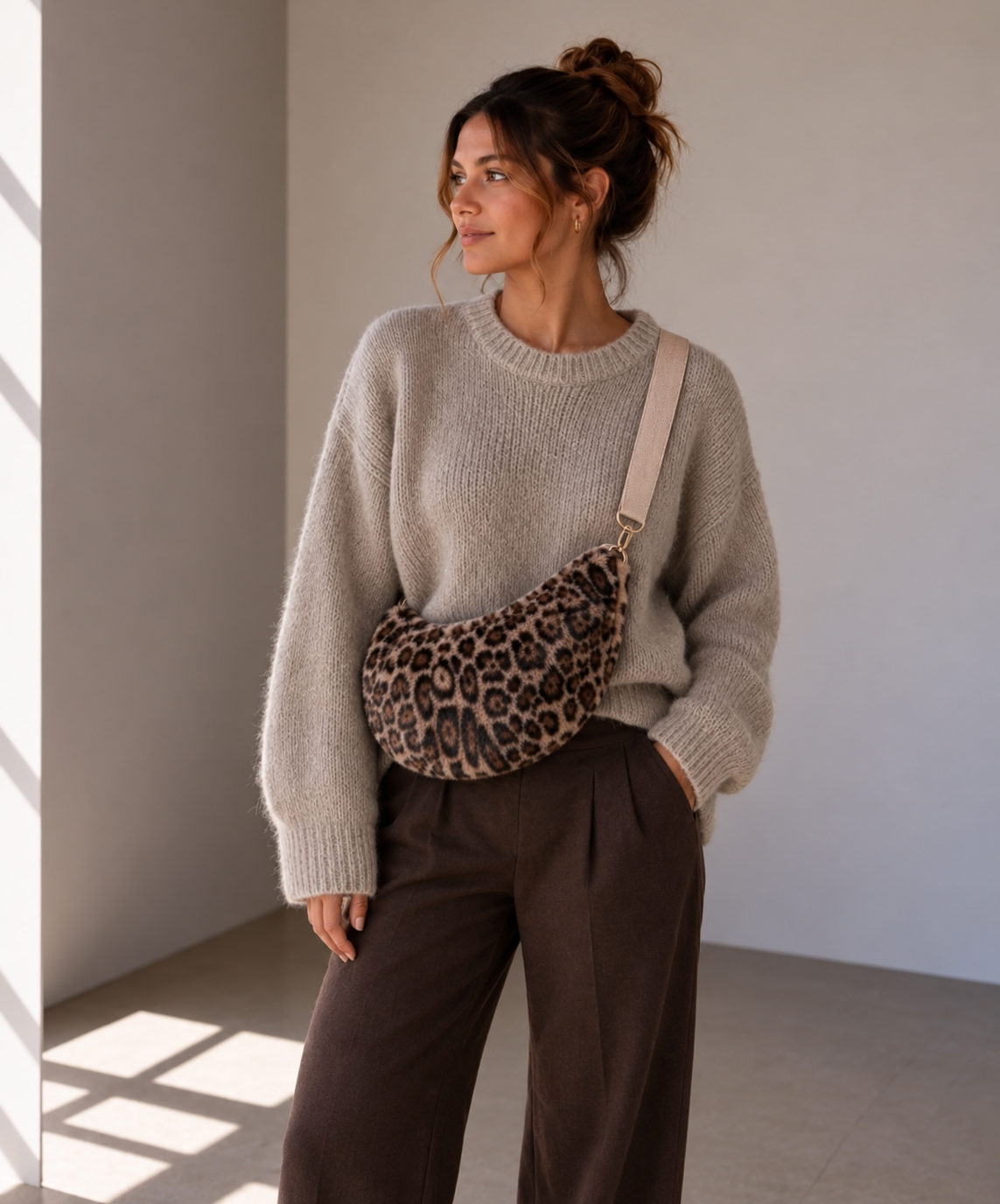 Crossbody-Bag Fluffy – Leo