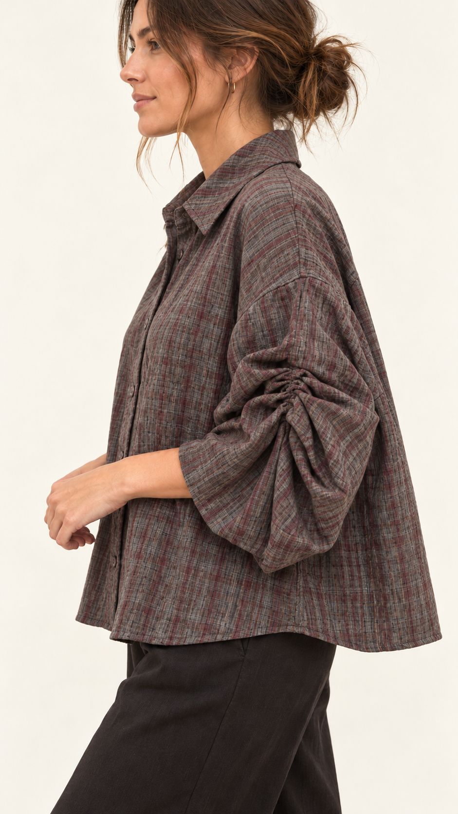 Karobluse mit gerafften Ärmeln