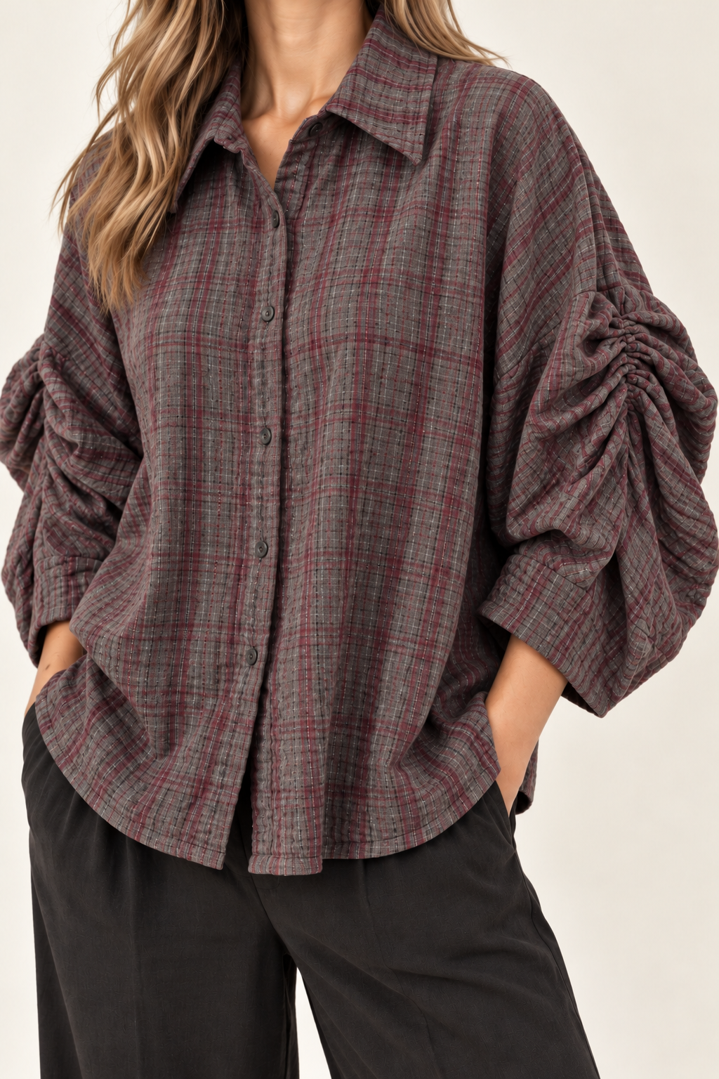 Karobluse mit gerafften Ärmeln