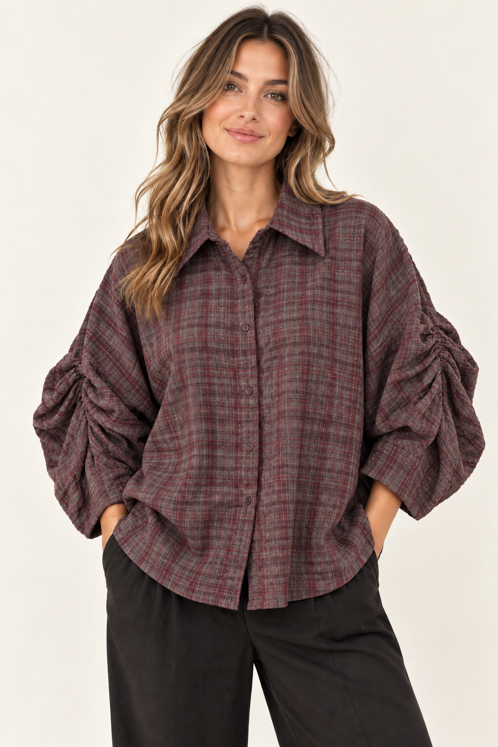 Karobluse mit gerafften Ärmeln
