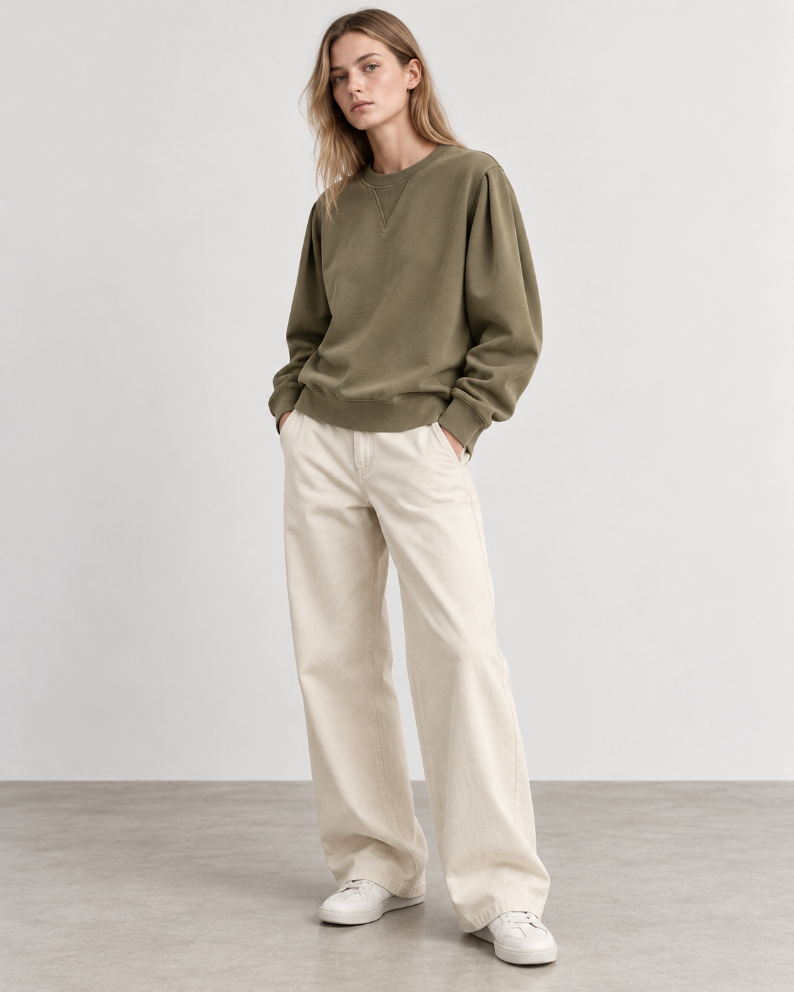 Sweatshirt