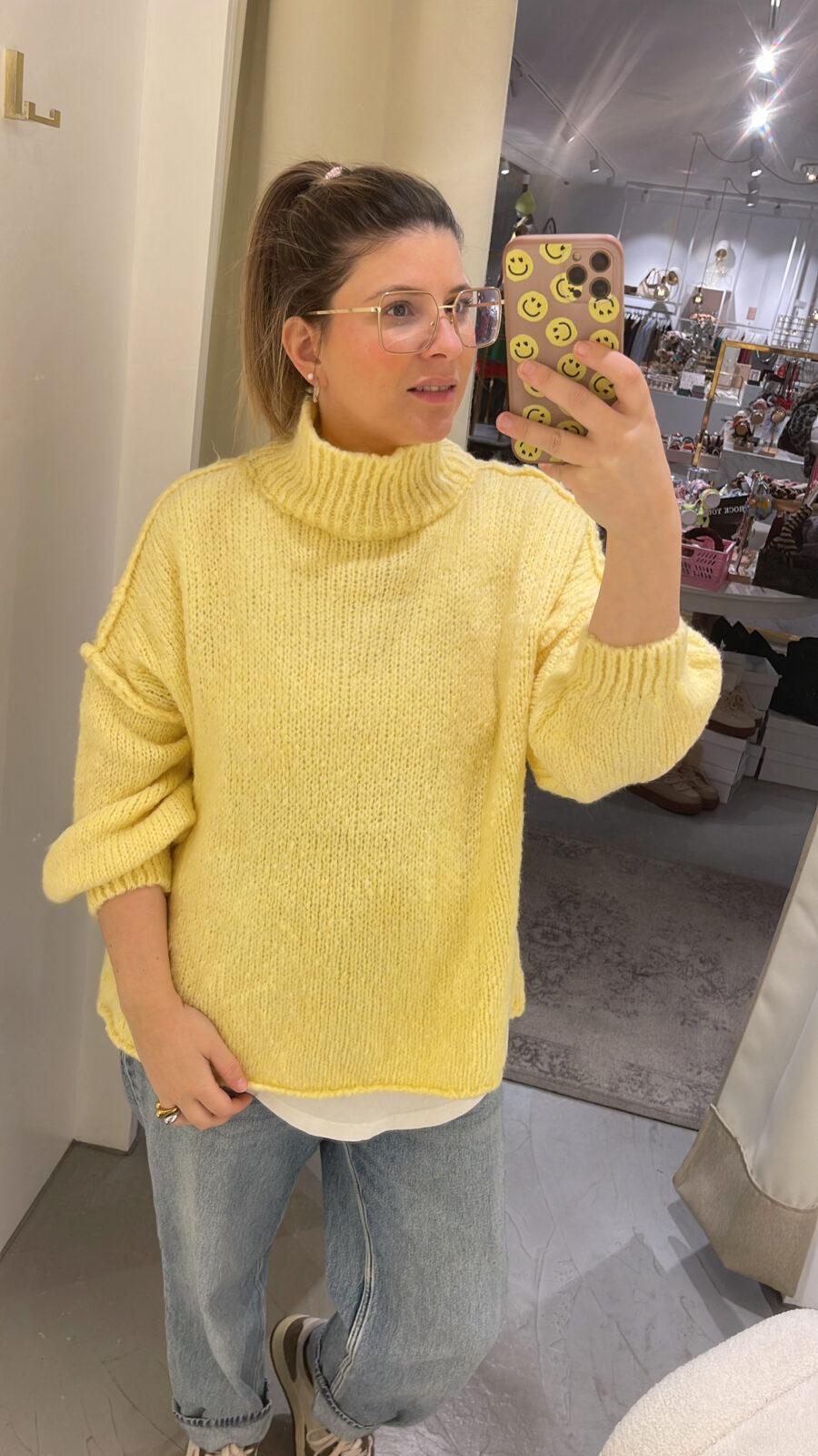 Pullover Flauschi Neon – Bild 6